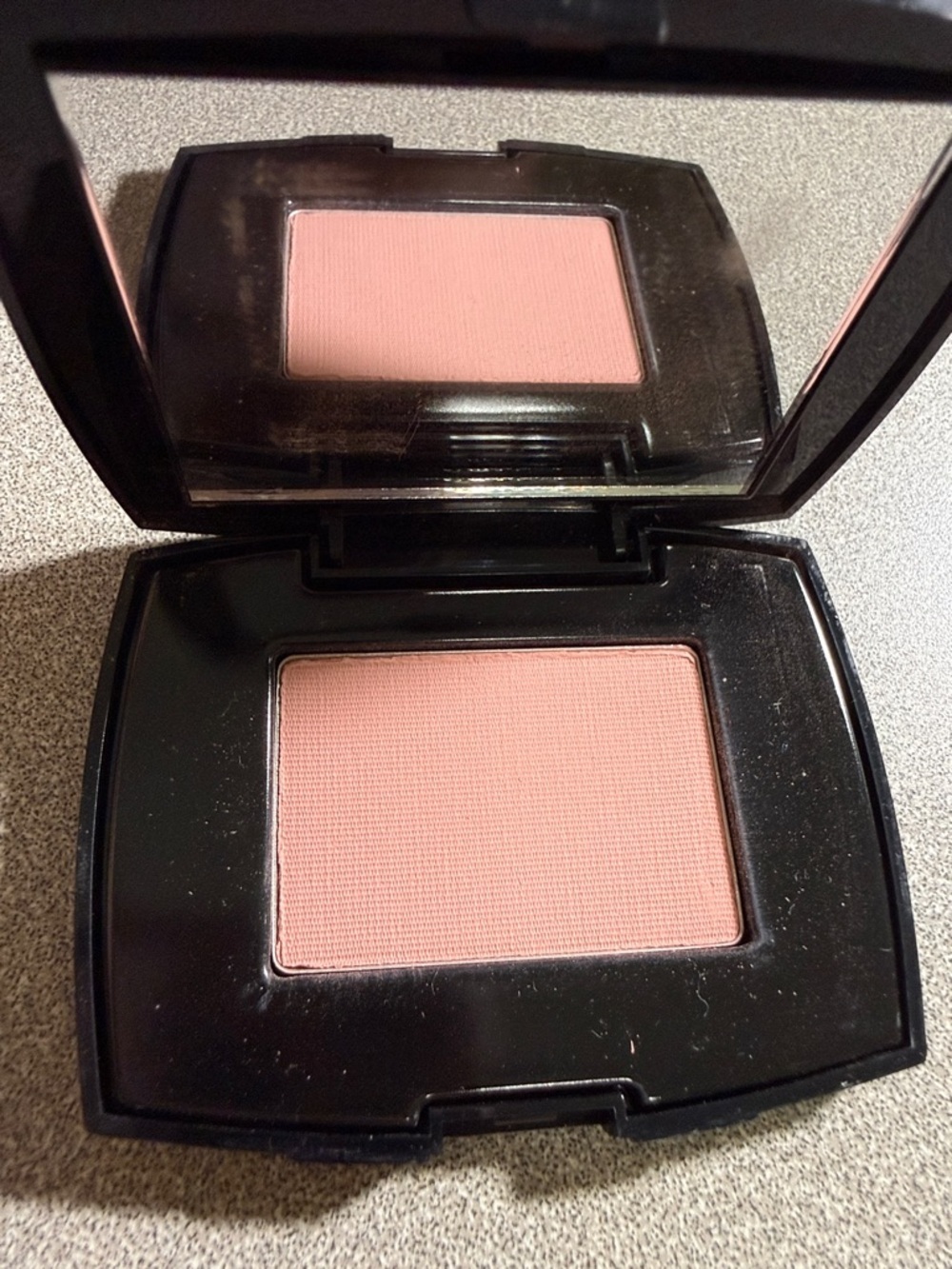 Lancome Soft Pink Blush Compact Sheer Amourose (M1)